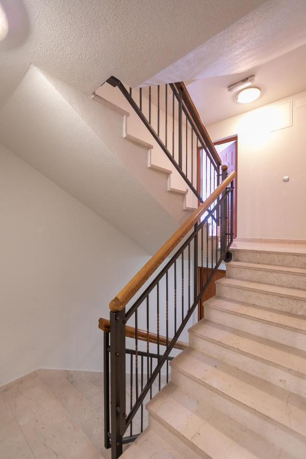 Apartman Mar18 Makarska Exteriör bild