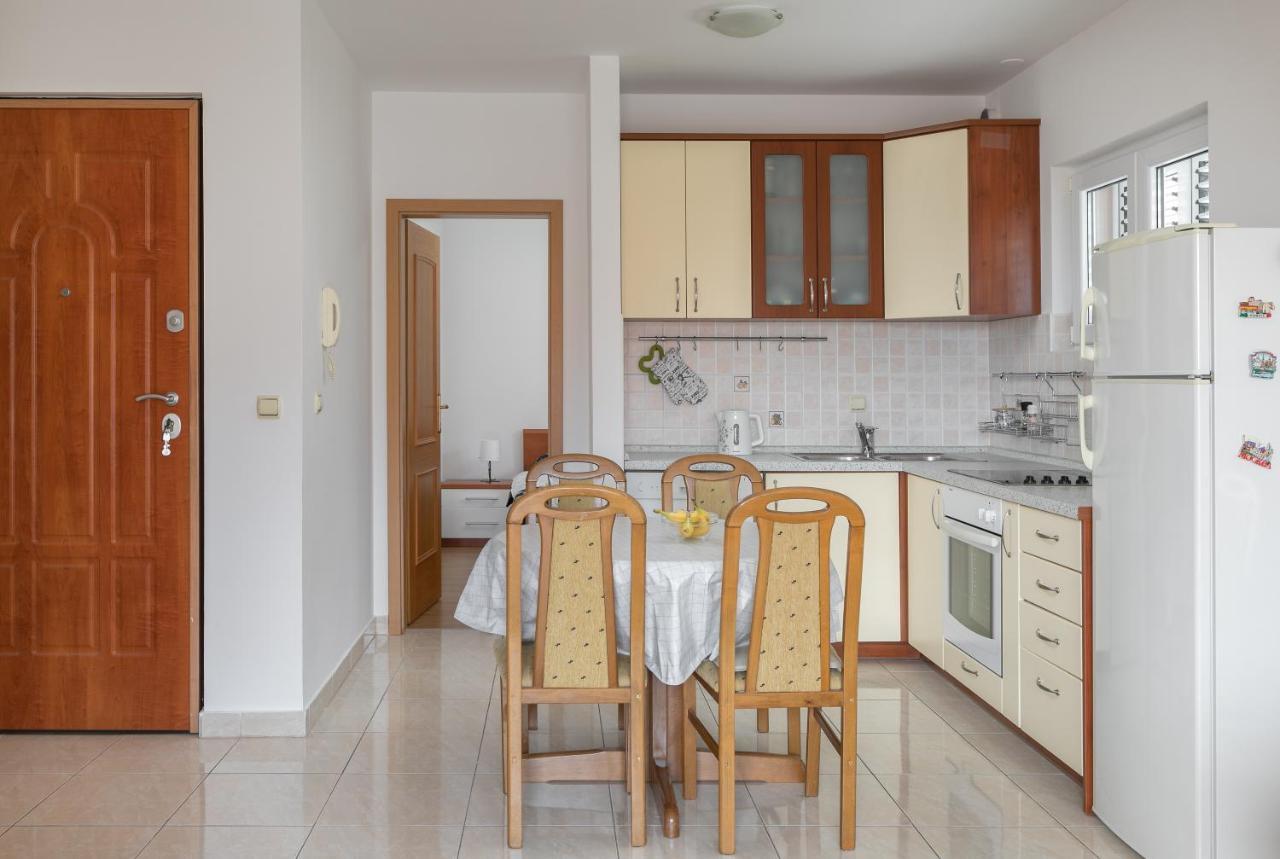 Apartman Mar18 Makarska Exteriör bild