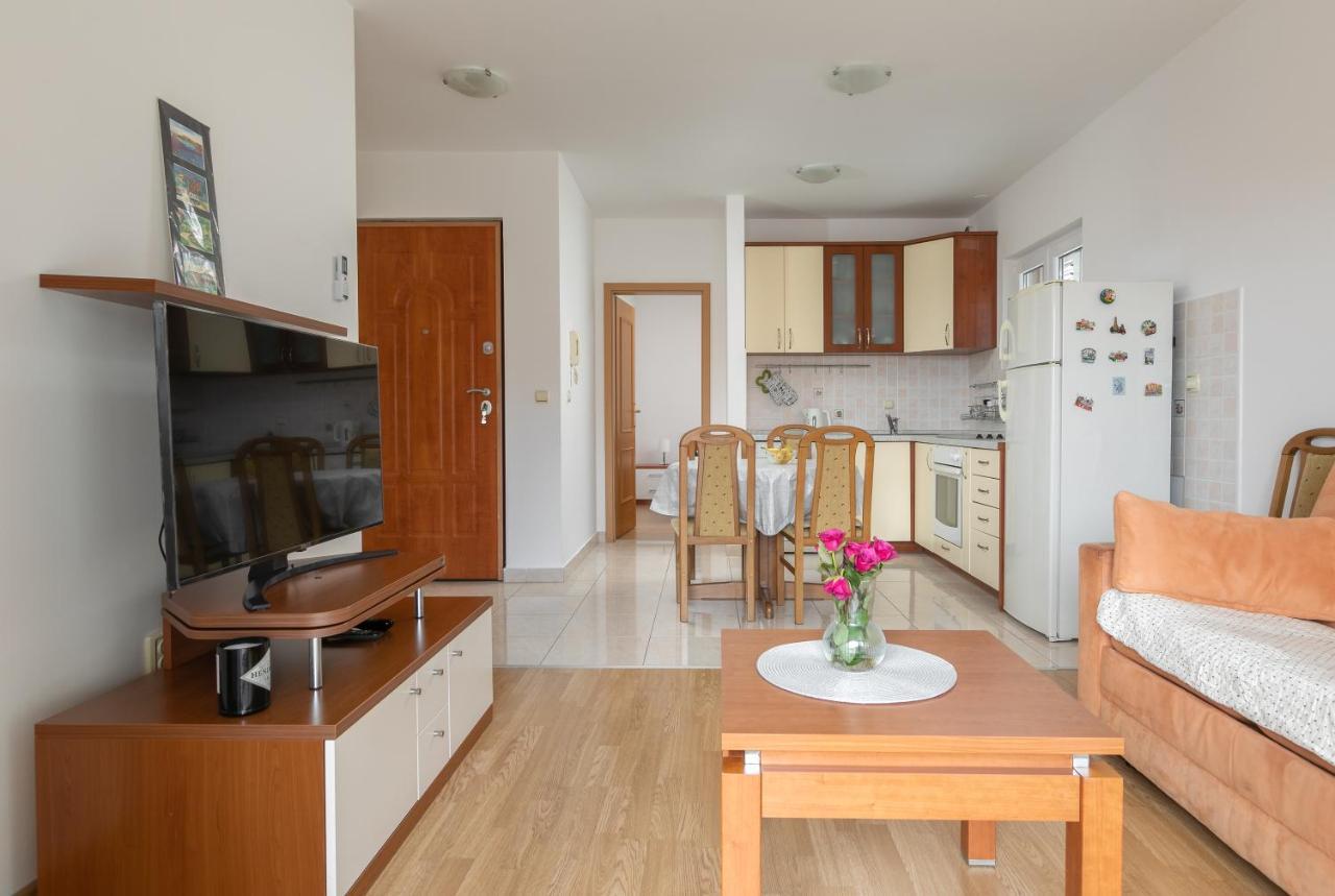 Apartman Mar18 Makarska Exteriör bild