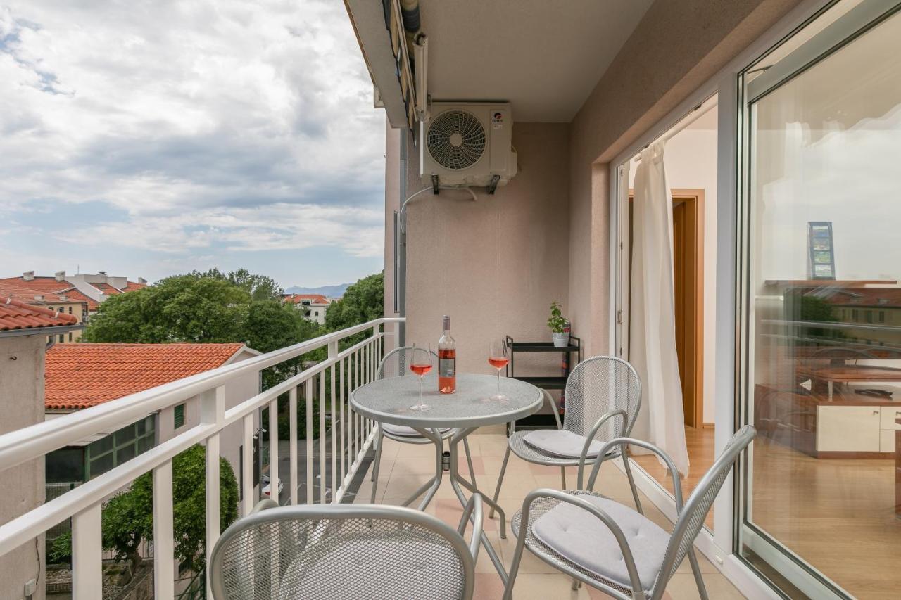 Apartman Mar18 Makarska Exteriör bild