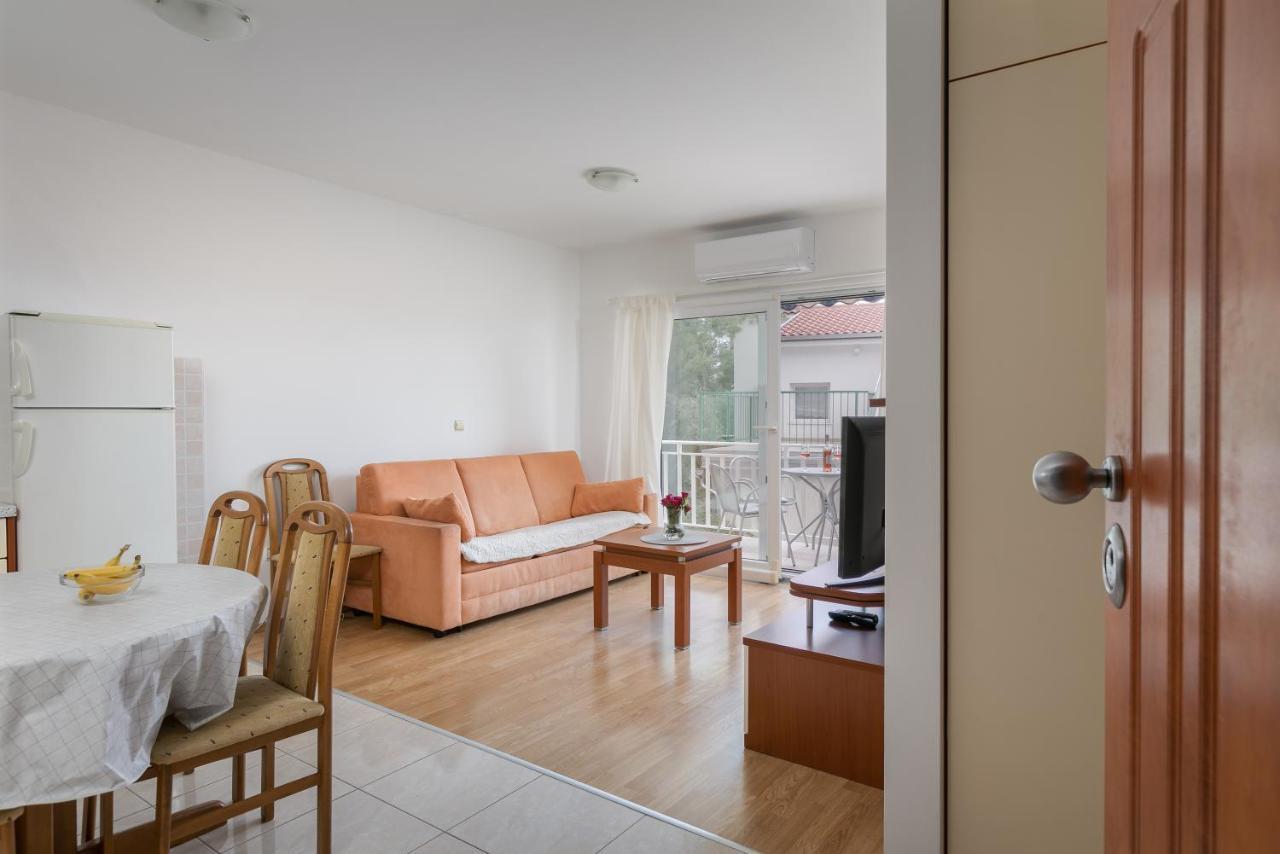 Apartman Mar18 Makarska Exteriör bild