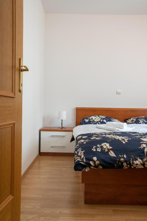 Apartman Mar18 Makarska Exteriör bild