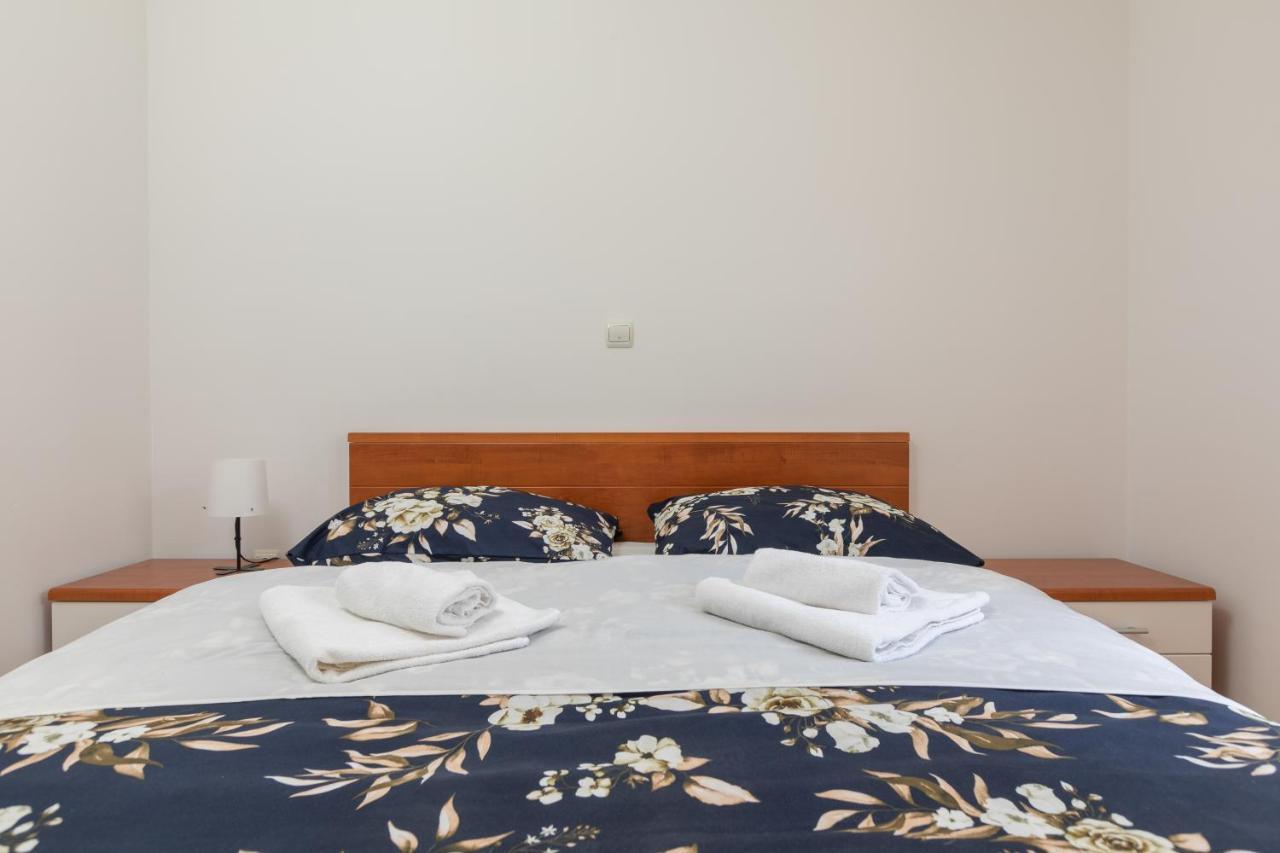 Apartman Mar18 Makarska Exteriör bild