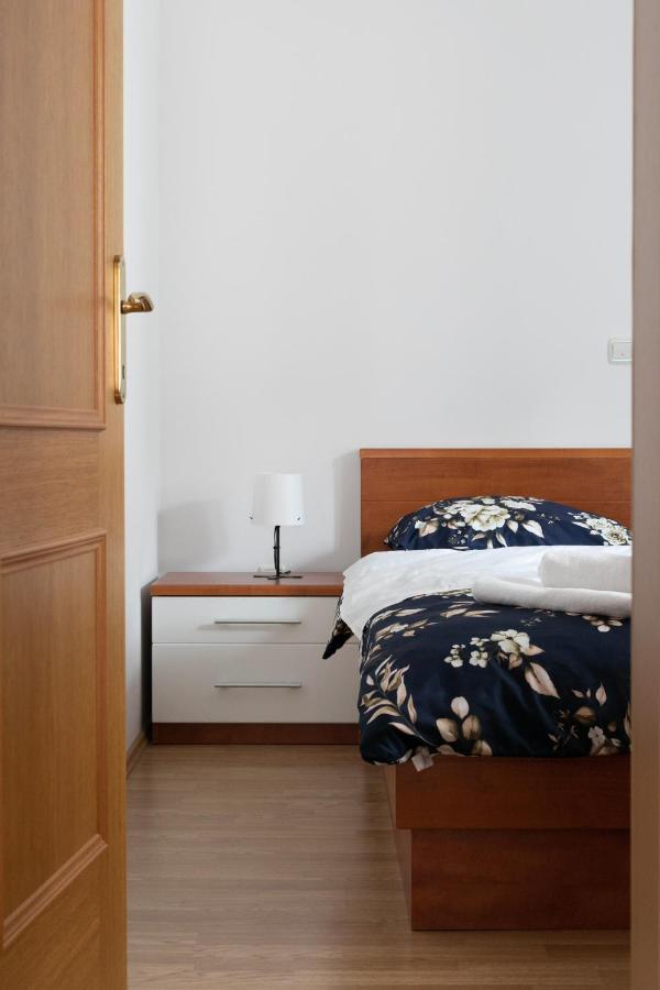 Apartman Mar18 Makarska Exteriör bild