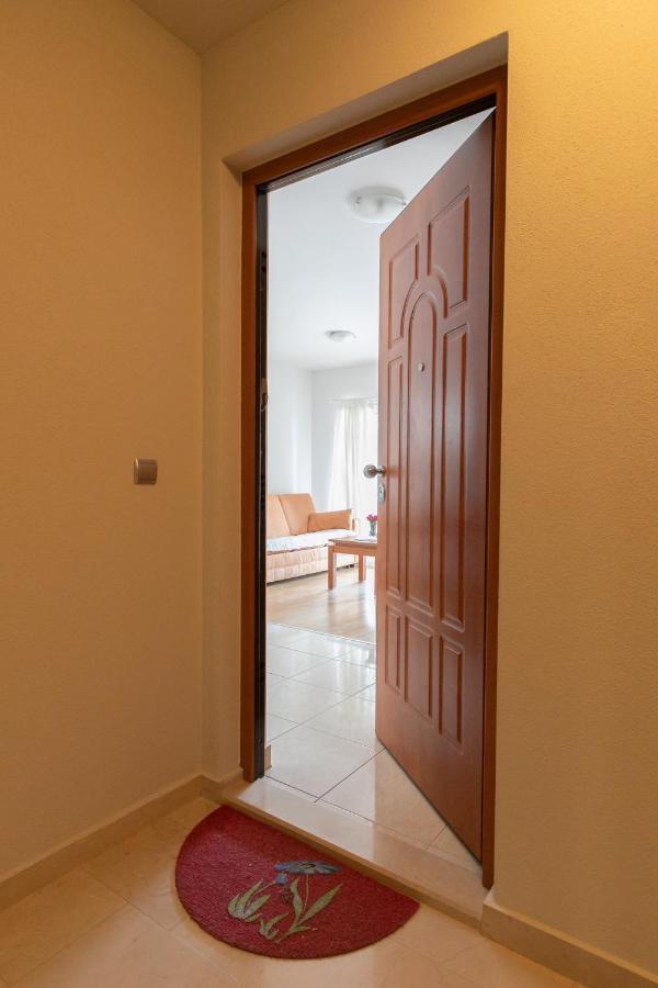 Apartman Mar18 Makarska Exteriör bild